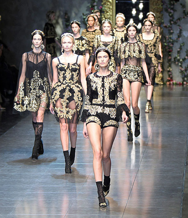 Dolce--Gabbana-fashion-brand-collection-trends-accessories-image-4