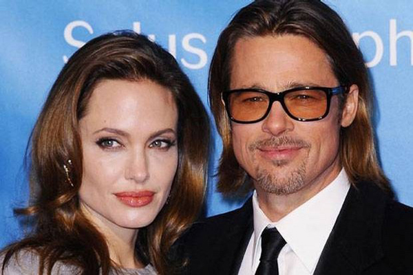 News-stars-surprise-marriage-Brad-Pitt-and-Angelina-Jolie