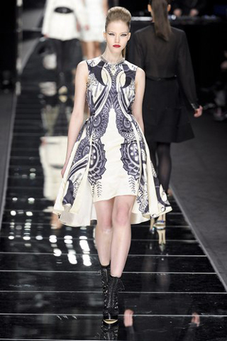 John-Richmond-new-collection-autumn-winter-fashion-dresses-image-9