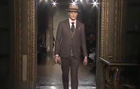 Moschino-for-men-new-collection-autumn-winter-fashion-trends-image-2