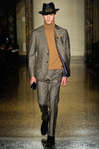 Moschino-for-men-new-collection-autumn-winter-fashion-trends-image-3