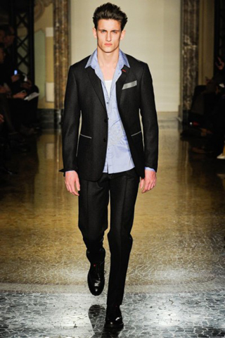 Moschino-for-men-new-collection-autumn-winter-fashion-trends-image-5