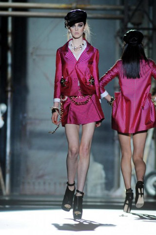 Dsquared2-fashion-women-new-collection-spring-summer-trends-image-7