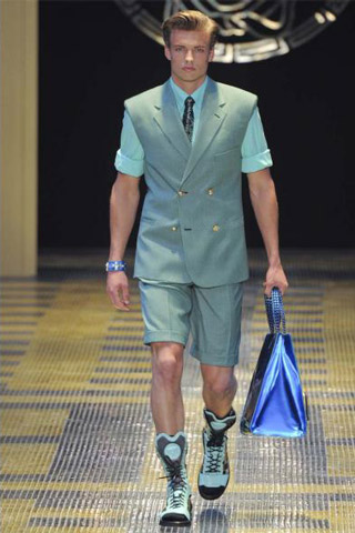 Versace-clothing-for-men-collection-spring-summer-fashion-image-6