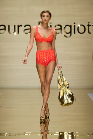 Laura-Biagiotti-new-collection-fashion-spring-summer-2013-image-7