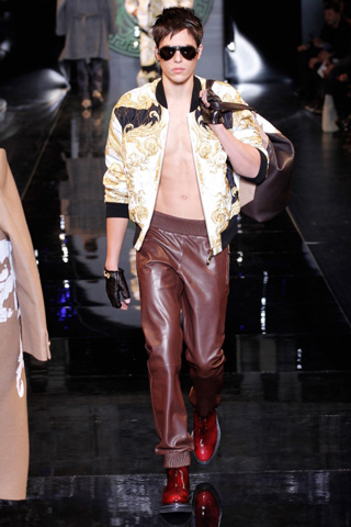 Versace-new-collection-clothing-fall-winnter-2013-fashion-picture-6