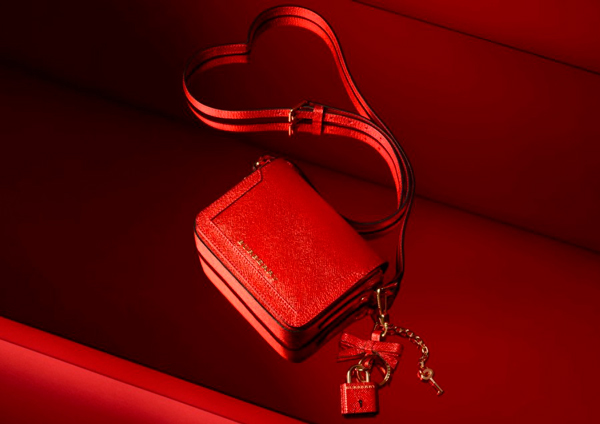 Burberry-new-collection-accessories-for-Valentines-Day-2013-photo-8