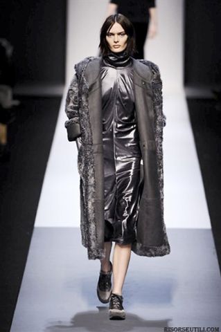 Max-Mara-fashion-brand-designer-trends-clothing-accessories-furs