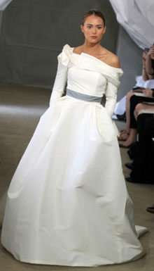 Carolina-Herrera-collection-wedding-dresses-fashion-2013-bridal-3