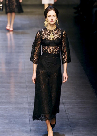 Dolce--Gabbana-fall-winter-2013-2014-in-shop-windows-fashion