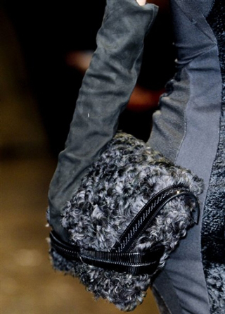 Donna-Karan-trends-lifestyle-handbags-fashion-catalog-fall-winter-2014