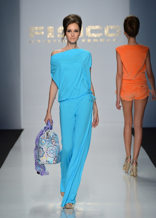 Fisico-bags-in-shops-windows-fashion-collection-spring-summer-2013