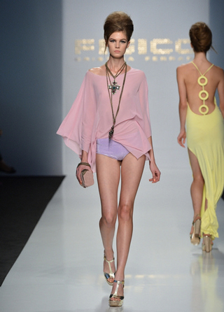 Fisico-lifestyle-fashion-trends-clothing-spring-summer-accessories